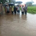 बेहड़की सैदाबाद में जलभराव से हाहाकार, अंकित त्यागी और विनय त्यागी ने अधिकारियों को मौके पर दिखाए हालात